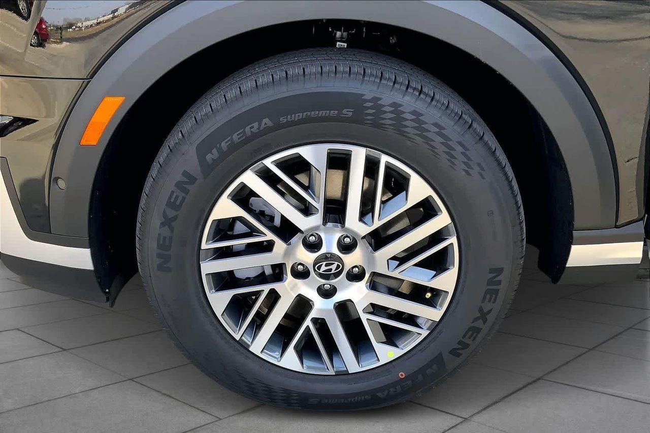 New 2026 Abyss Black Pearl Hyundai SEL Premium FWD image 11