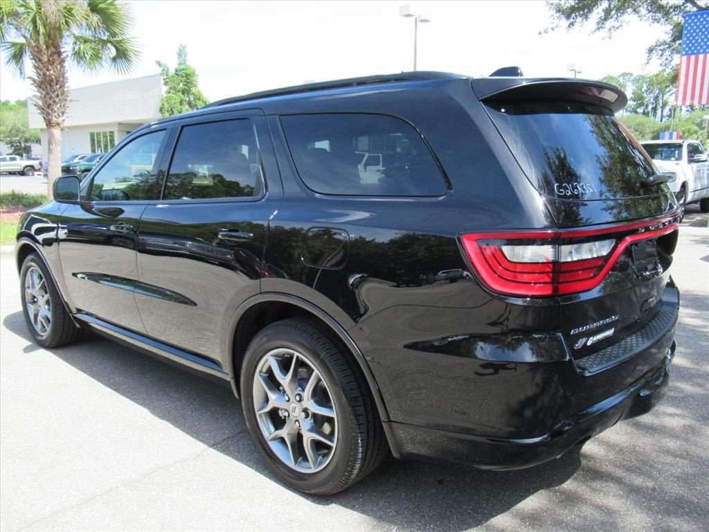 New 2026 Diamond Black Clear-Coat Exterior Paint Dodge GT Plus HEMI V8 image 5