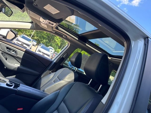 Certified Used 2023 White Nissan SV image 16