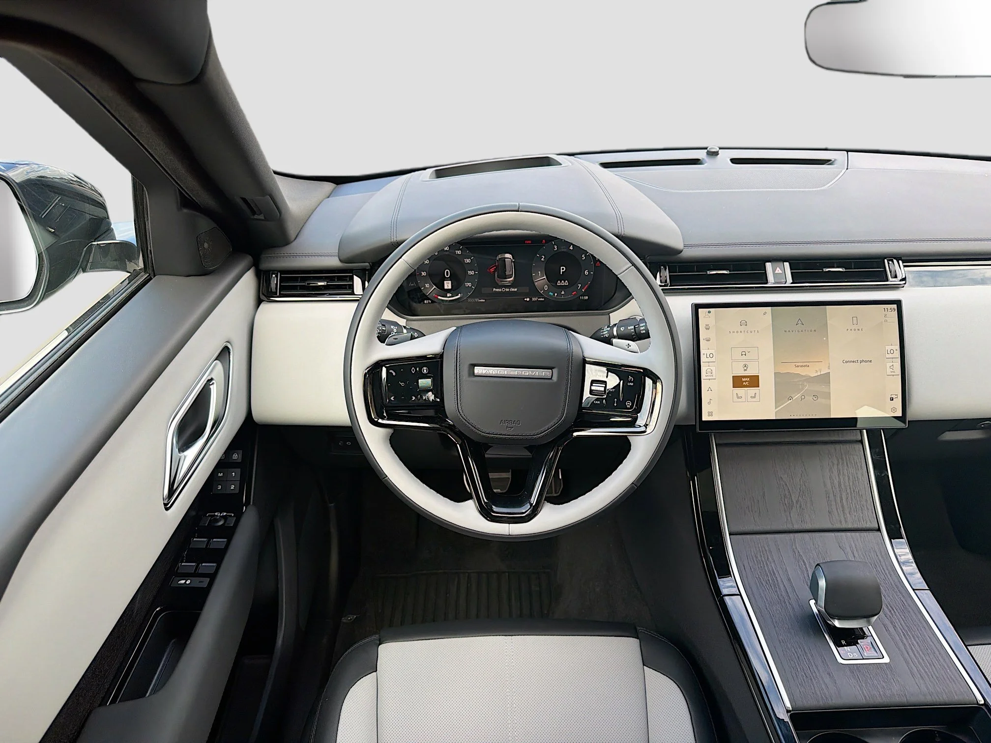 New 2026 Santorini Black Land Rover Dynamic SE image 17