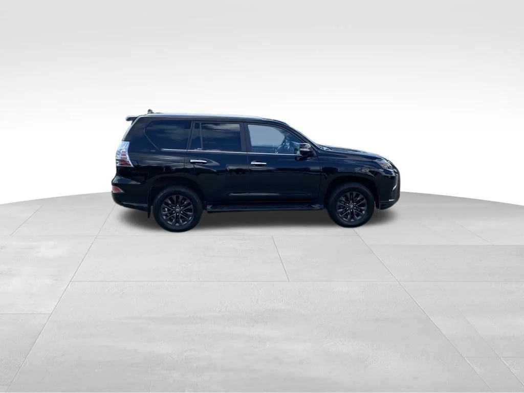 Used 2022 Black Lexus 460 image 7