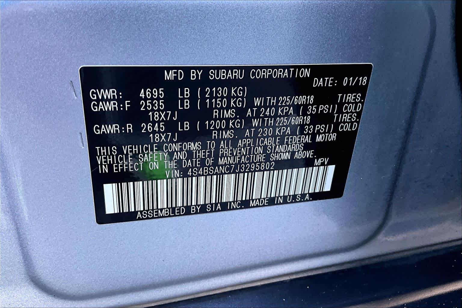 Used 2018 Ice Silver Metallic Subaru Limited image 36
