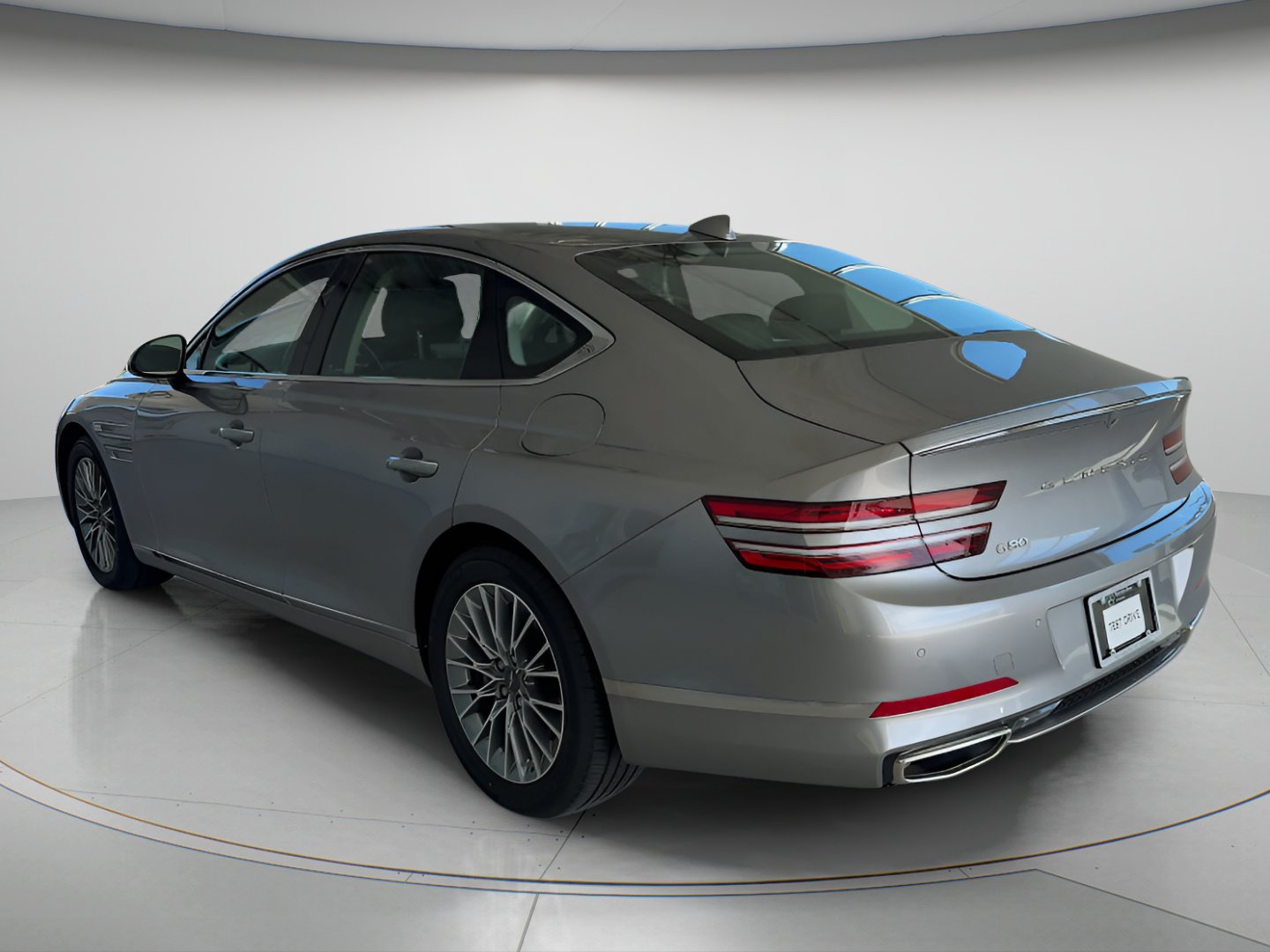Used 2023 Savile Silver Genesis 2.5T image 3