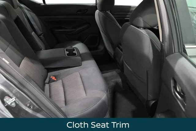 2025 Nissan Altima SV - Photo 13