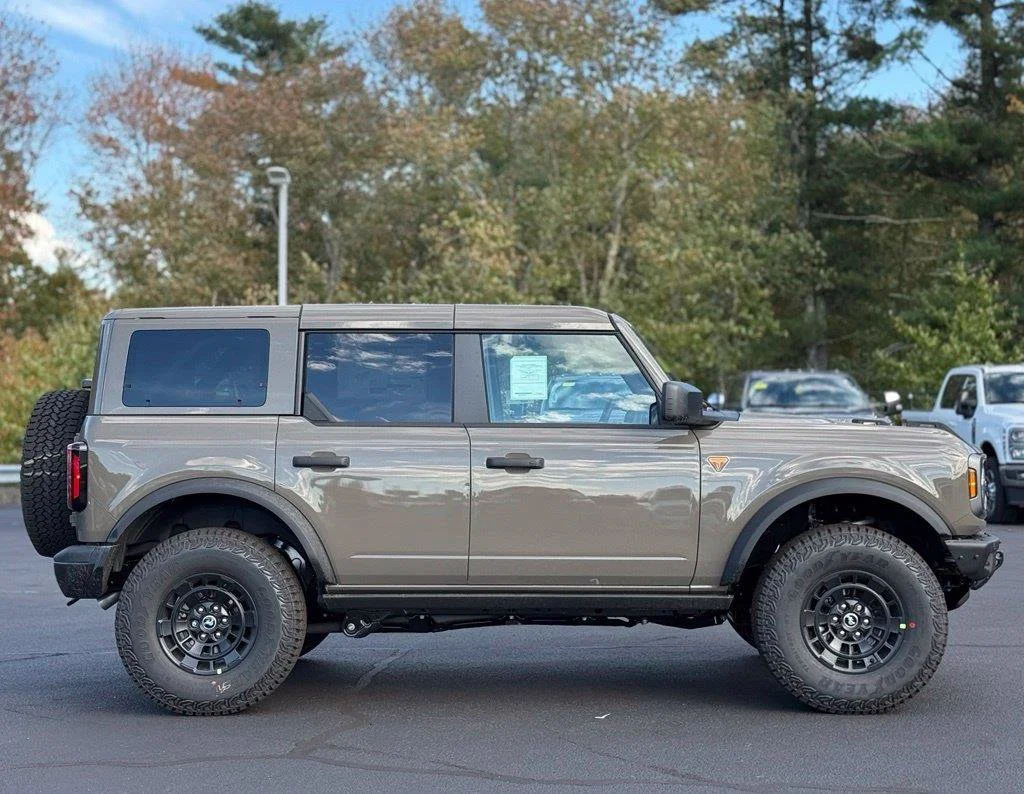 New 2026 Gray Ford Badlands image 3