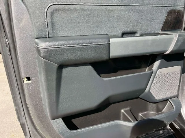 Used 2023 Gray Metallic Ford Lariat image 21