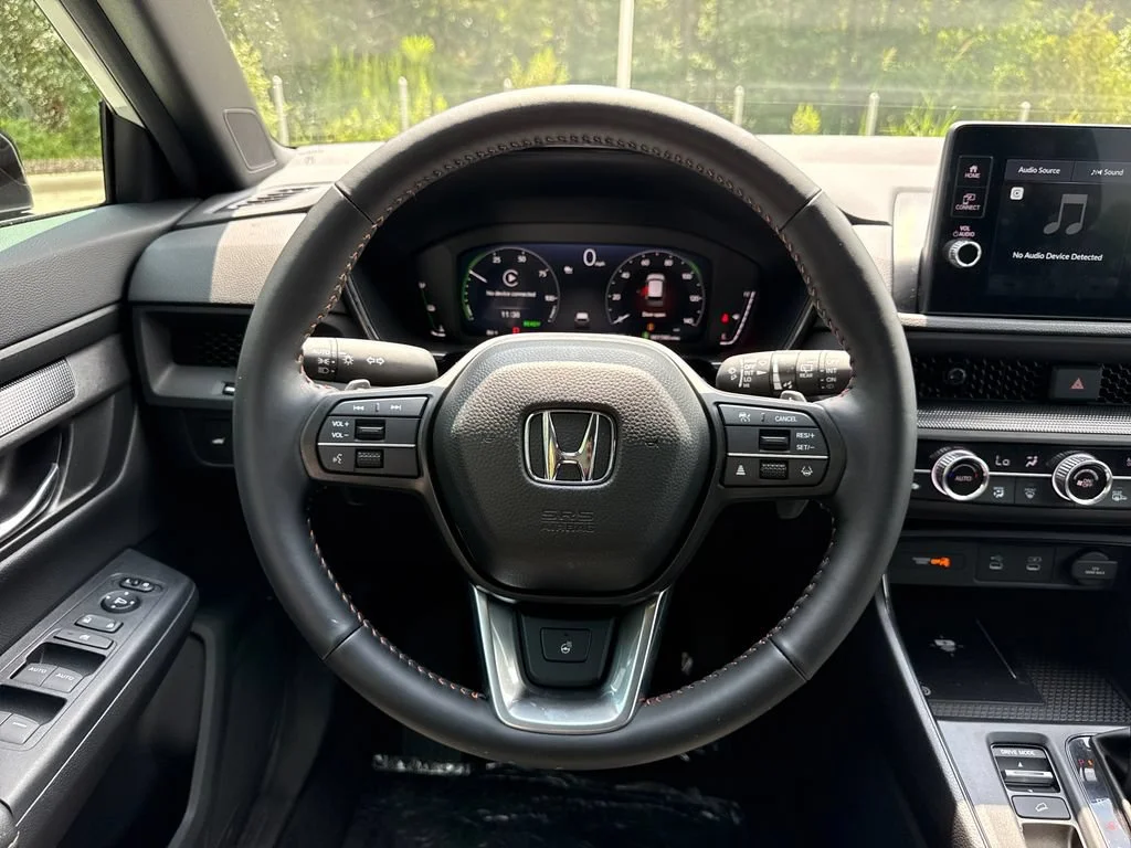 Certified Used 2026 Platinum White Pearl Honda AWD TrailSport Hybrid image 57