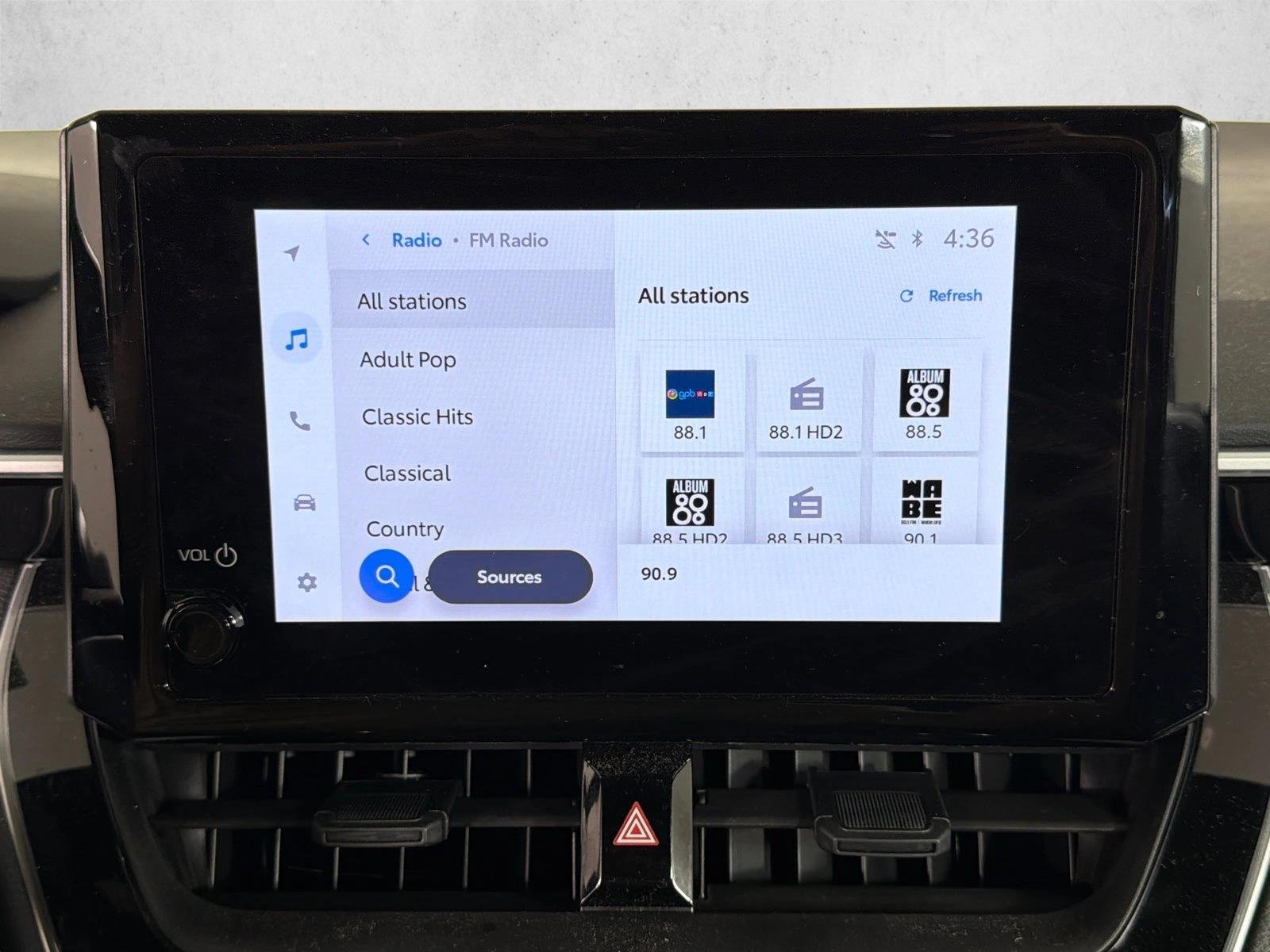 Used 2026  Toyota SE image 28