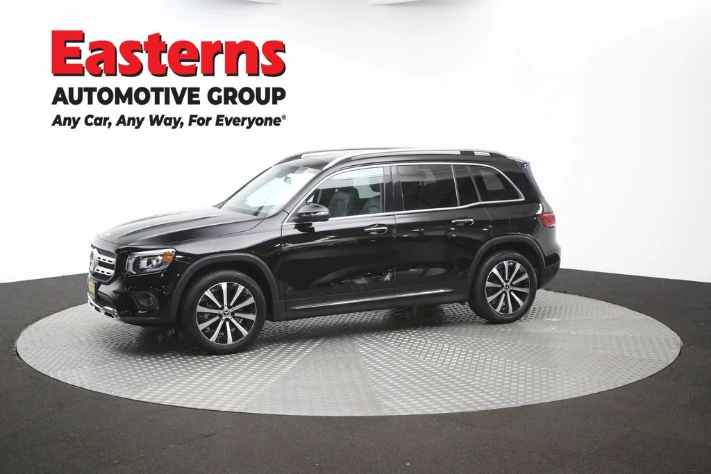 Used 2022 Black Mercedes-Benz GLB 250 image 58