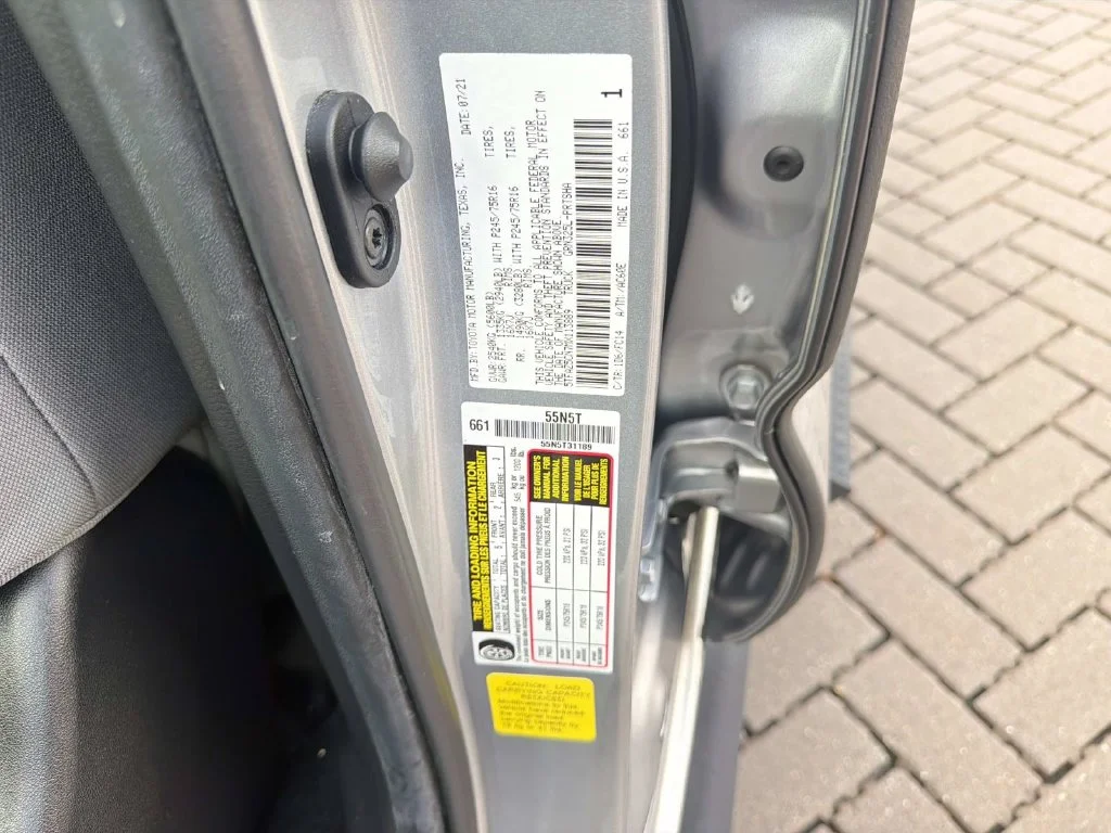 Used 2021 Silver Toyota SR5 image 32