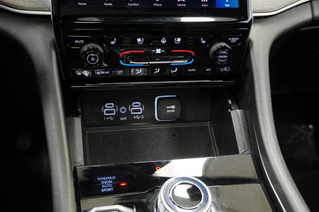 Certified Used 2024 Gray Jeep Limited image 36