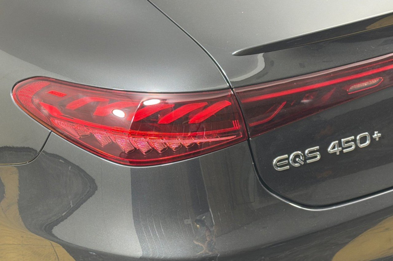 Certified Used 2023 Graphite Grey Metallic Mercedes-Benz EQS 450+ image 25