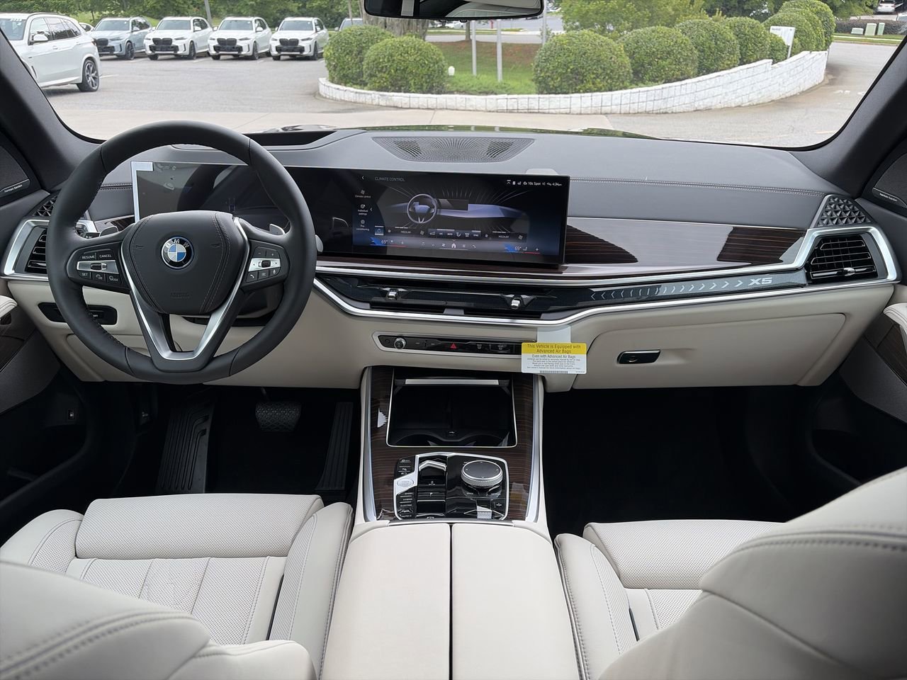 New 2026 Tanzanite Blue II Metallic BMW xDrive50e image 29