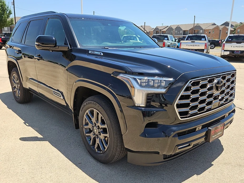 New 2026 Midnight Black Toyota Platinum image 4