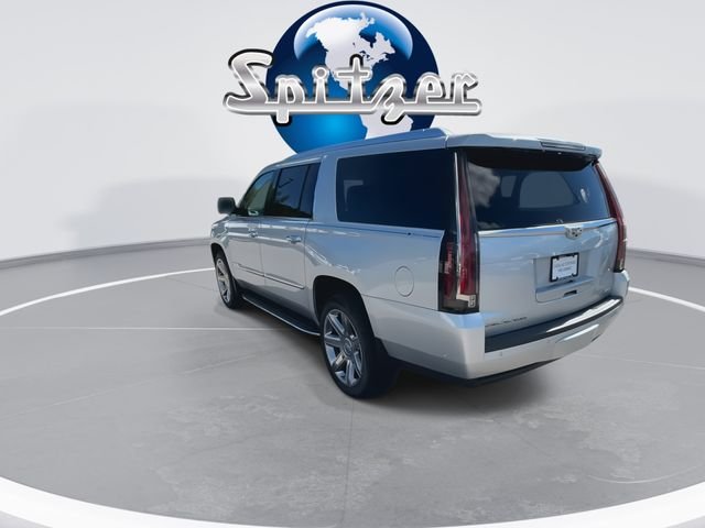 Used 2020 Silver Cadillac Luxury image 6
