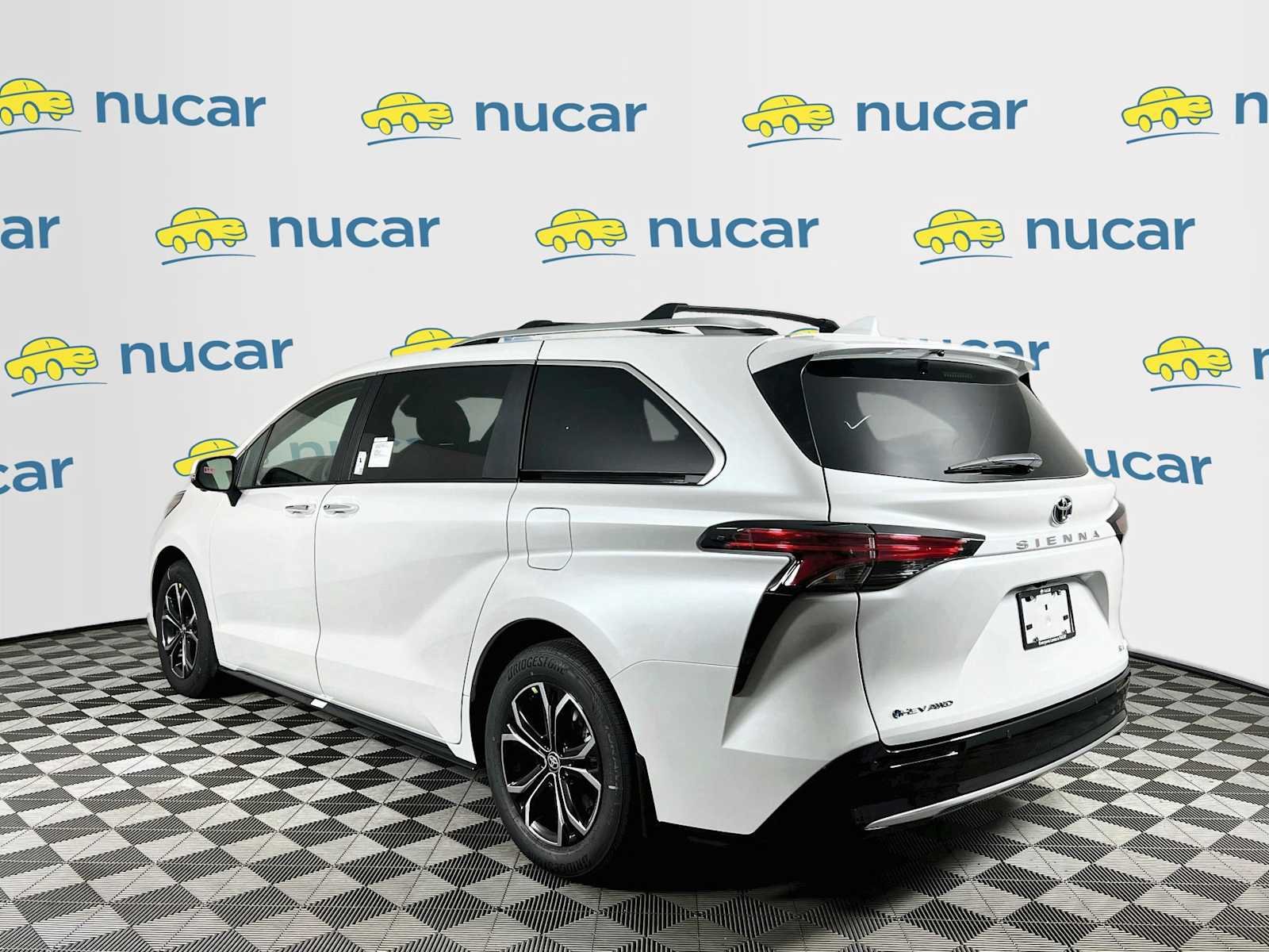 New 2026 Wind Chill Pearl Toyota Platinum image 5