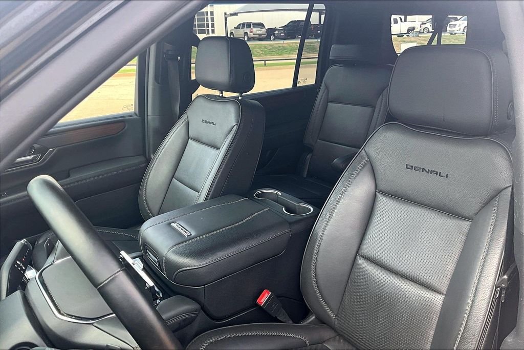 Used 2025 Black GMC Denali image 26