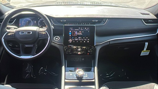 2025 Jeep Grand Cherokee Altitude - Photo 19