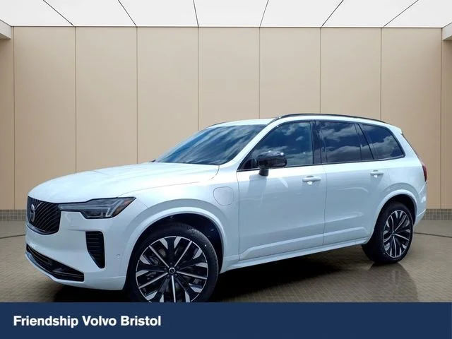 2026 Volvo XC90 T8 Recharge Ultra Dark 4WD's photo