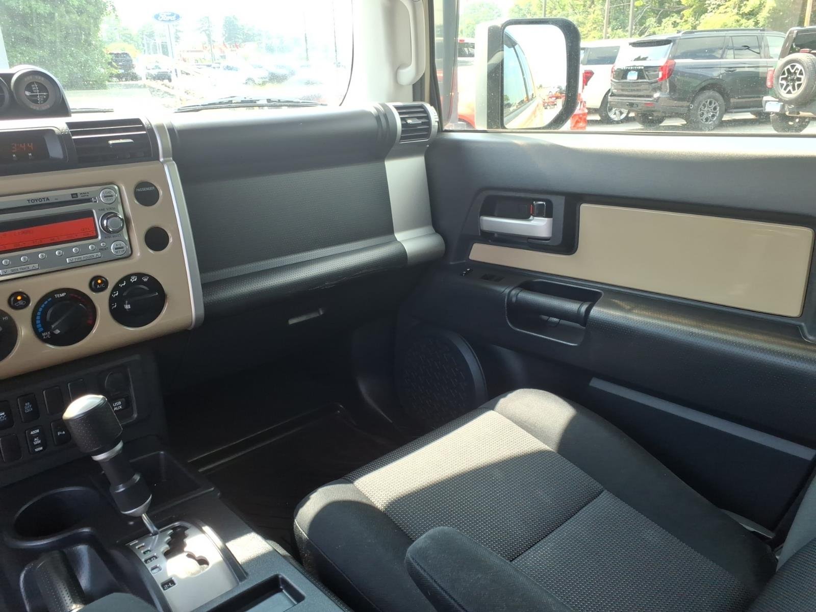 Used 2014 Quicksand Toyota Base image 12