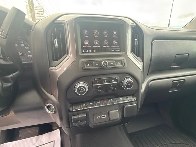 Used 2024 White Chevrolet Custom image 19