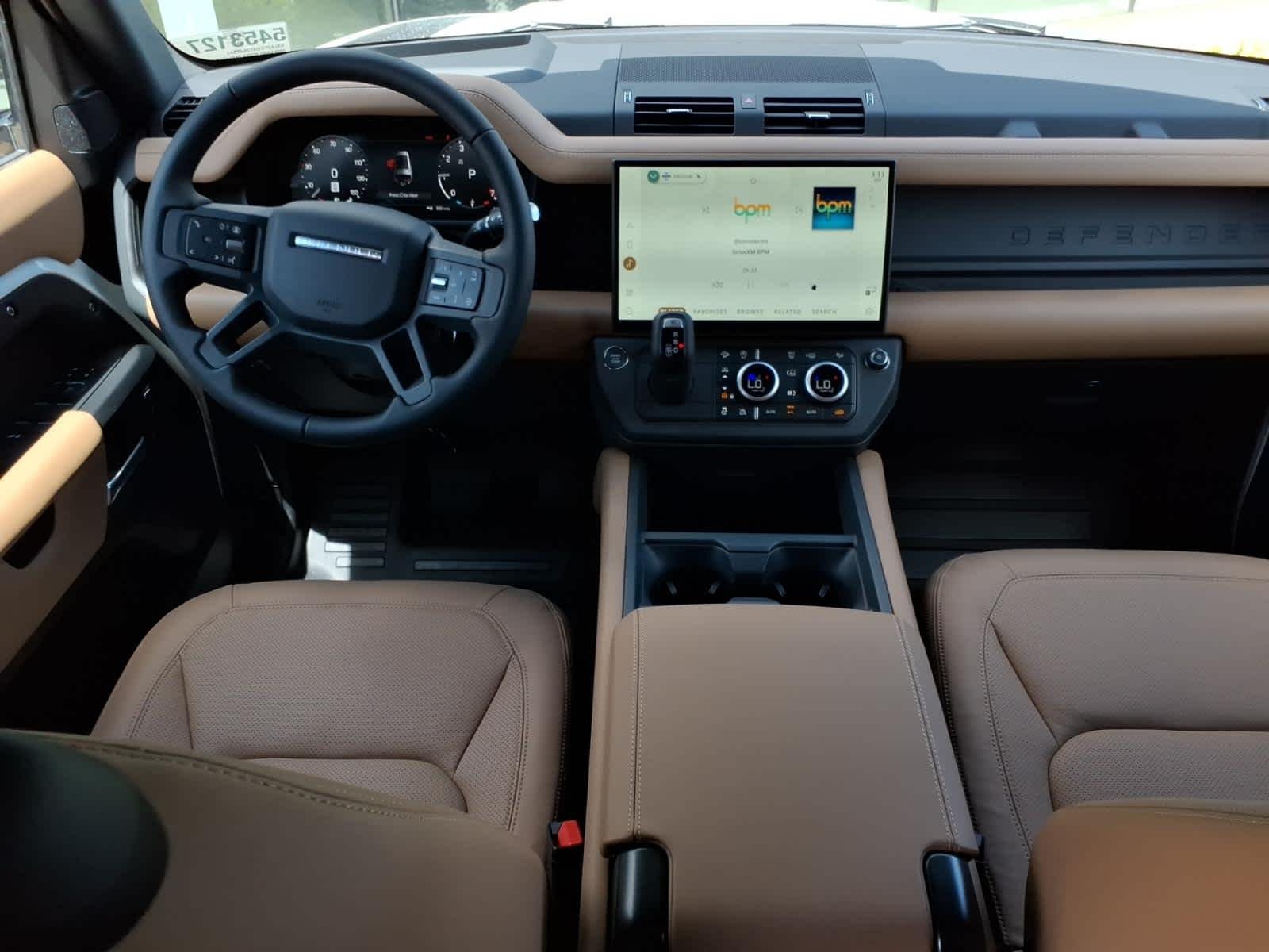 New 2026 Fuji White Land Rover X-Dynamic SE image 20