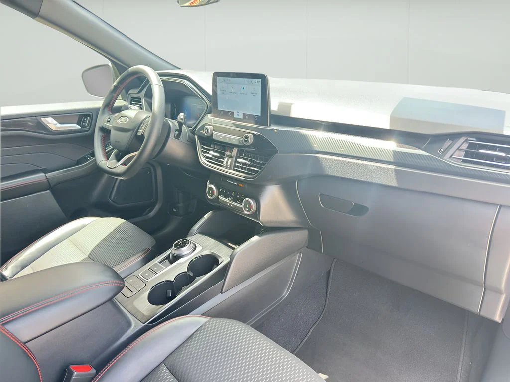 Used 2026 Star White Metallic Tri-Coat Ford ST Line image 20