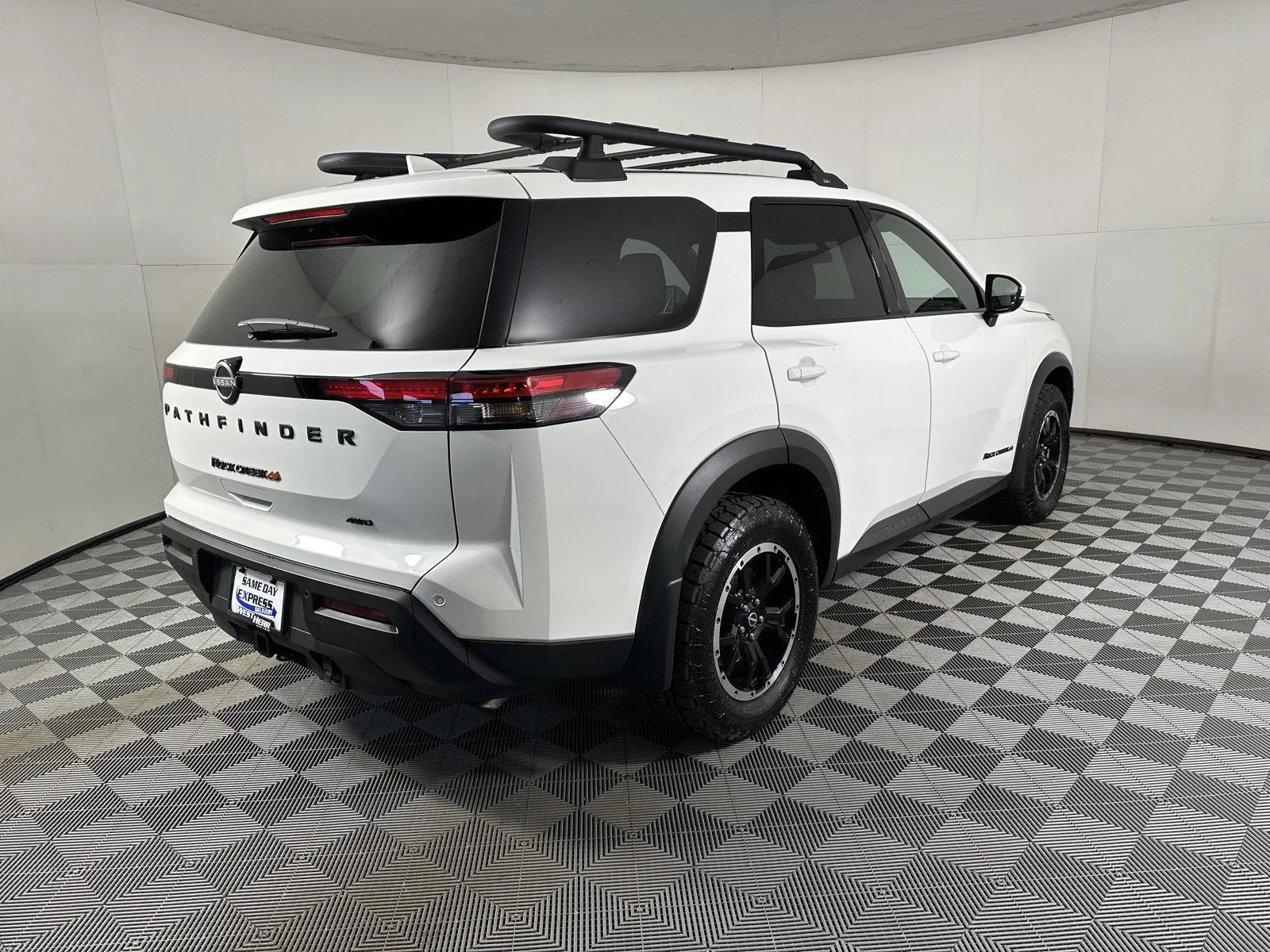 Used 2025 Glacier White Nissan Rock Creek image 21
