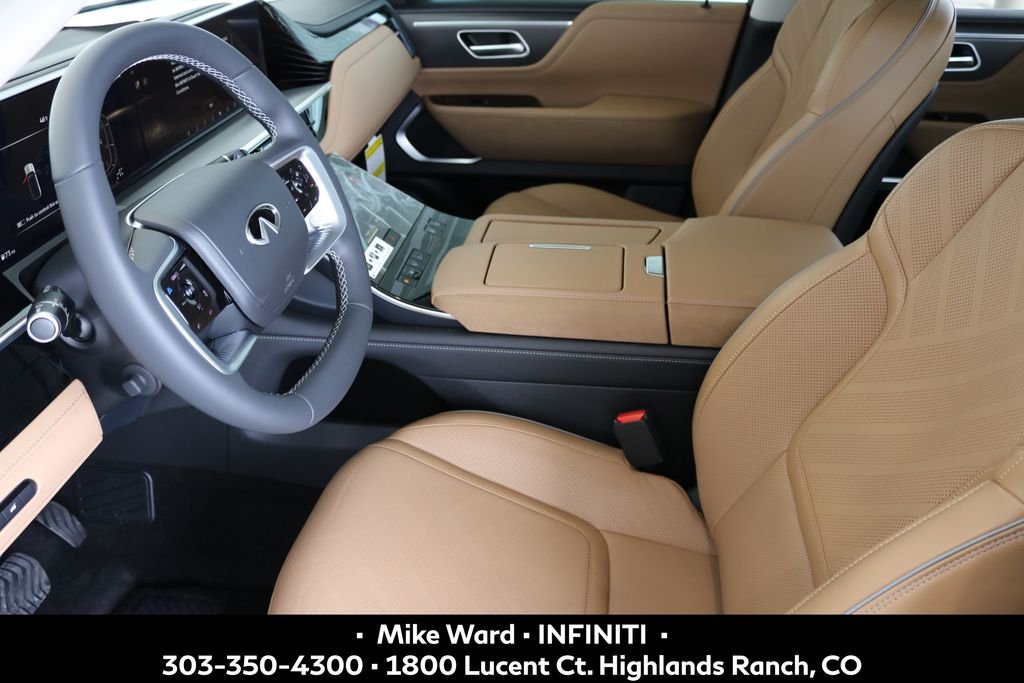 New 2026 RADIANT WHITE INFINITI Luxe 4WD image 4