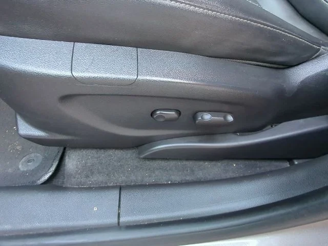 Used 2015 Brown Buick Base image 10