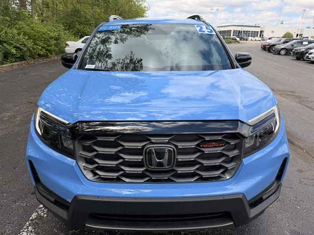 Used 2025 Diffused Sky Blue Pearl Honda TrailSport image 8
