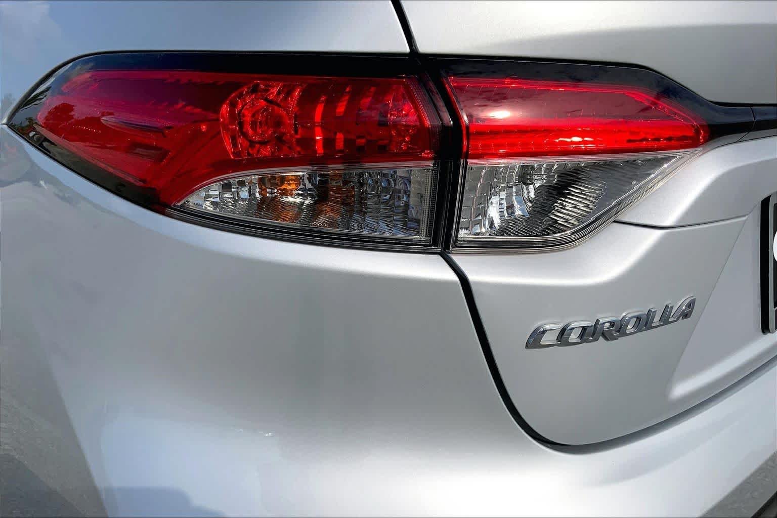 Used 2024 Classic Silver Metallic Toyota LE image 28