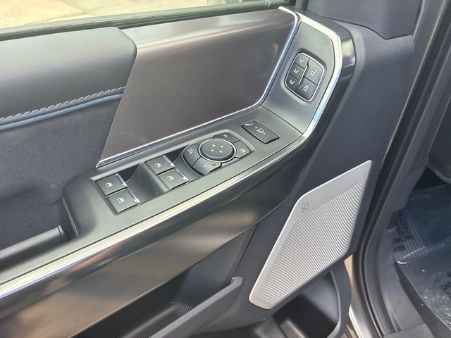 New 2026 Carbonized Gray Metallic Ford F-350® Platinum® image 21