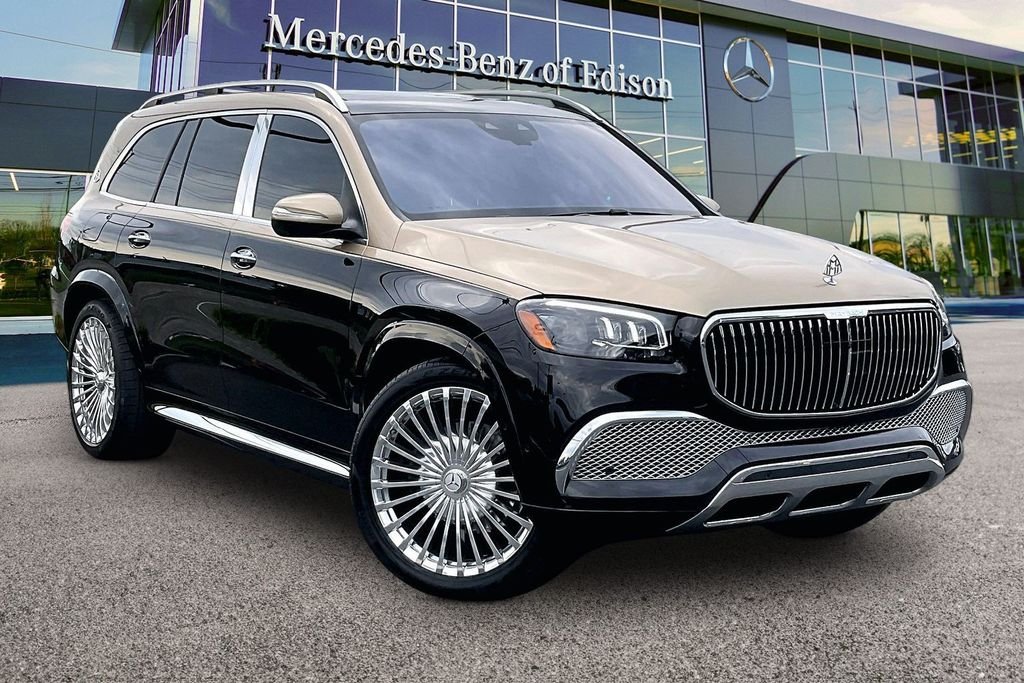 2023 Mercedes-Benz GLS Maybach GLS 600's photo