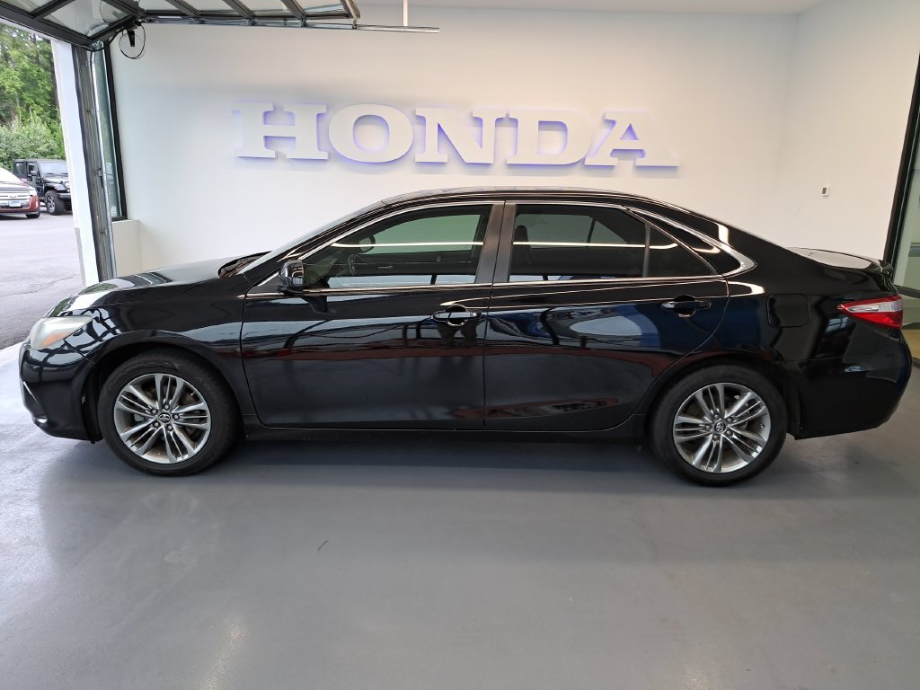Used 2017 Black Toyota LE image 7