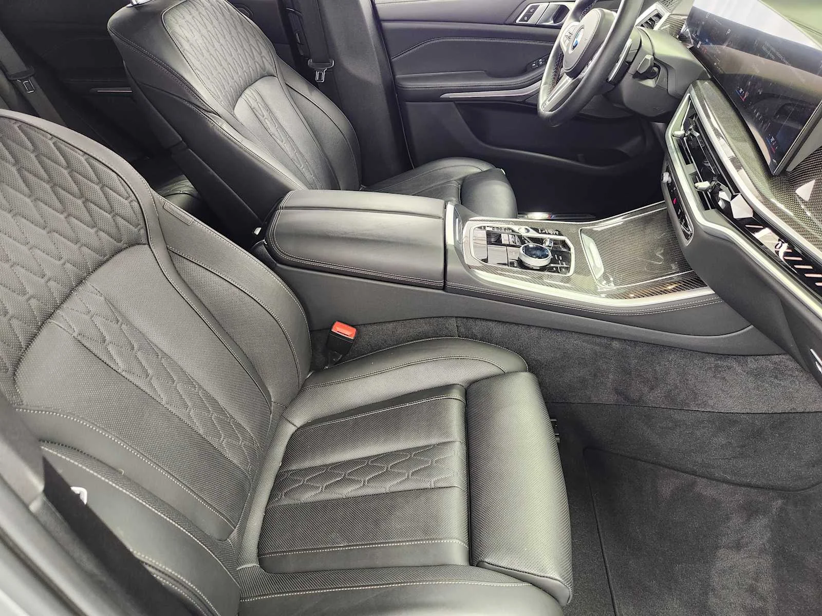 Certified Used 2024 Special Order Color BMW M60i image 13
