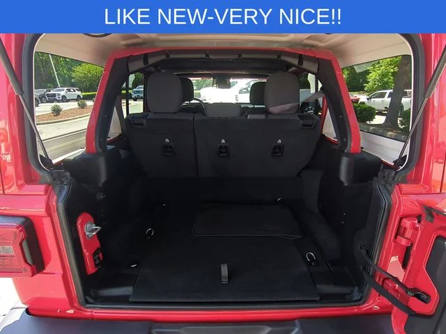 Used 2025 Red Jeep Sahara 4xe image 29