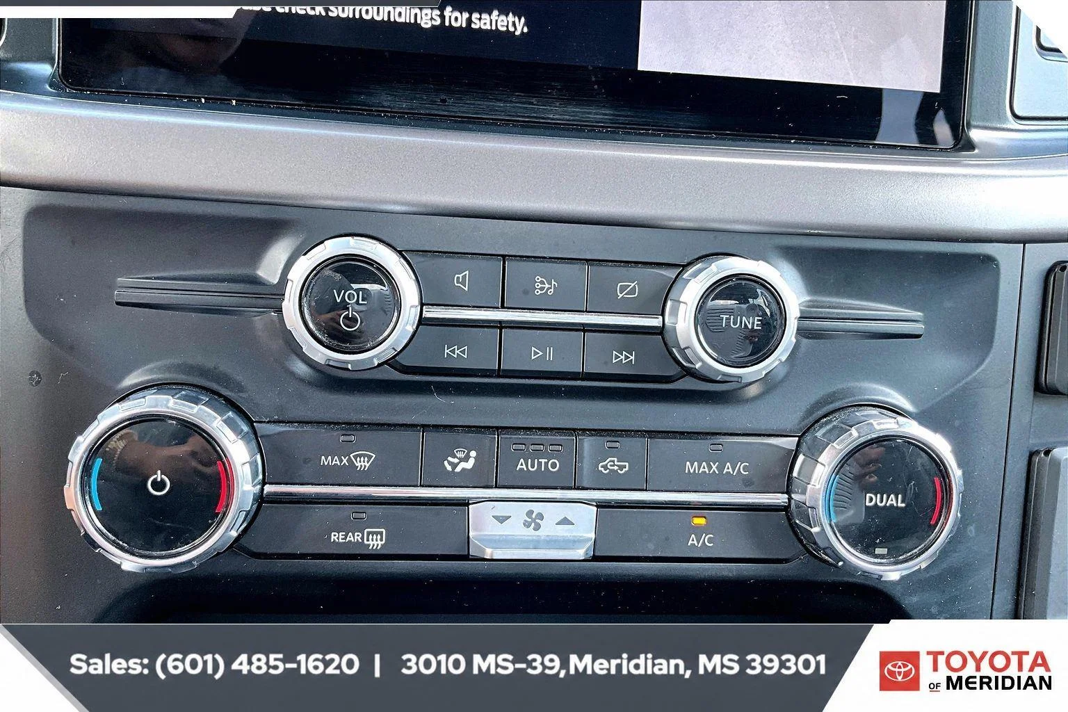 Used 2024 Carbonized Gray Ford XLT image 22