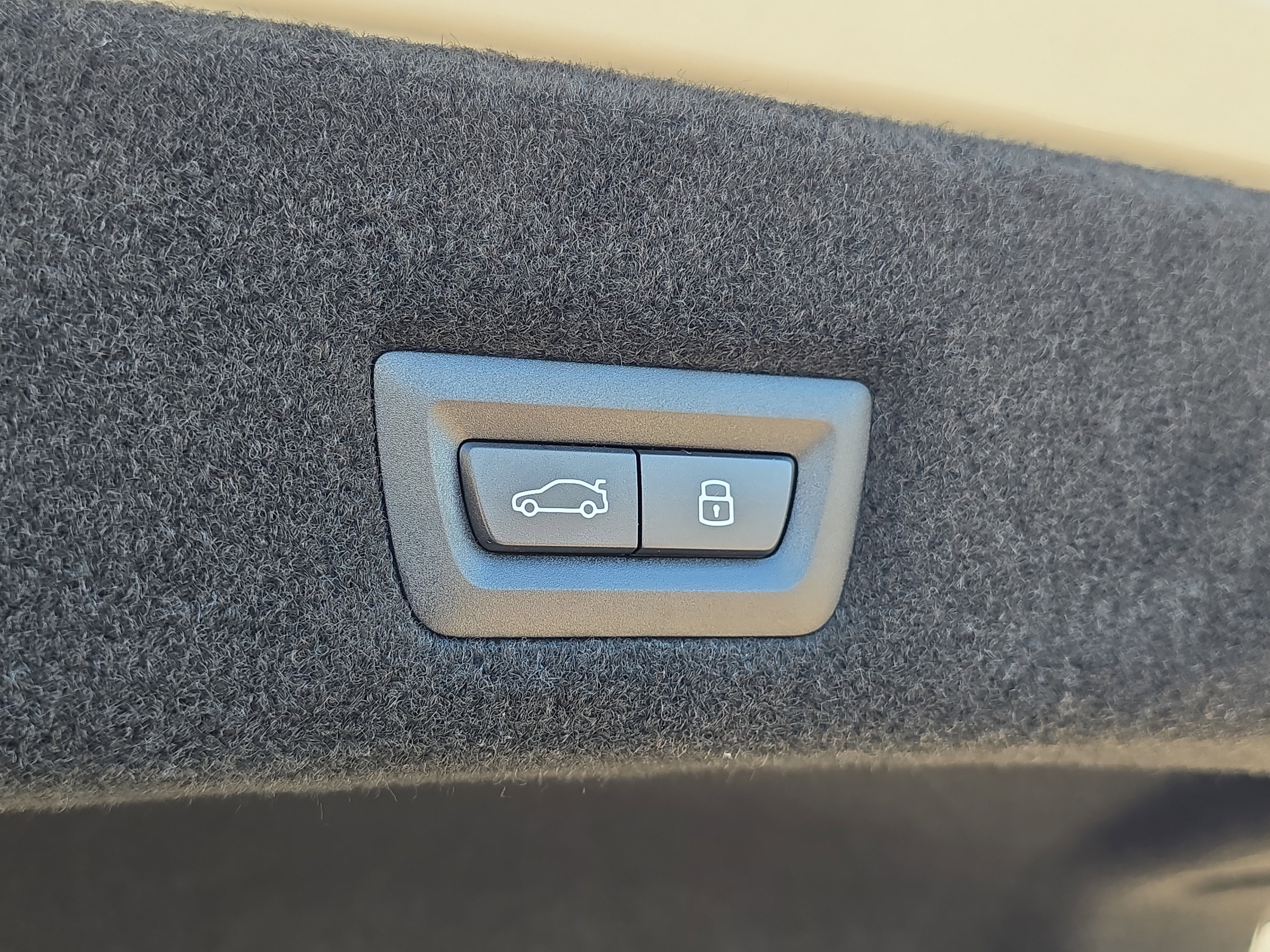 2026 BMW i7 50 - Photo 10