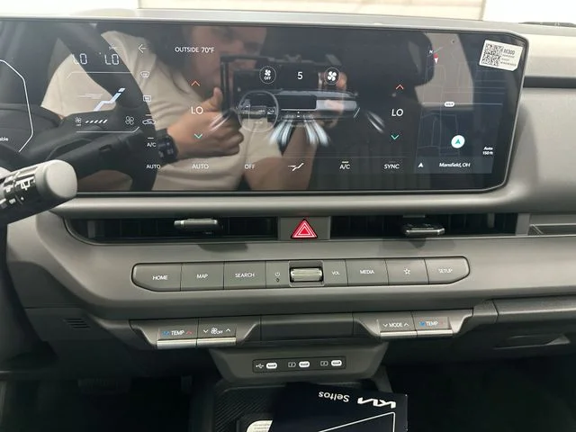 New 2027  Kia X-Line image 18