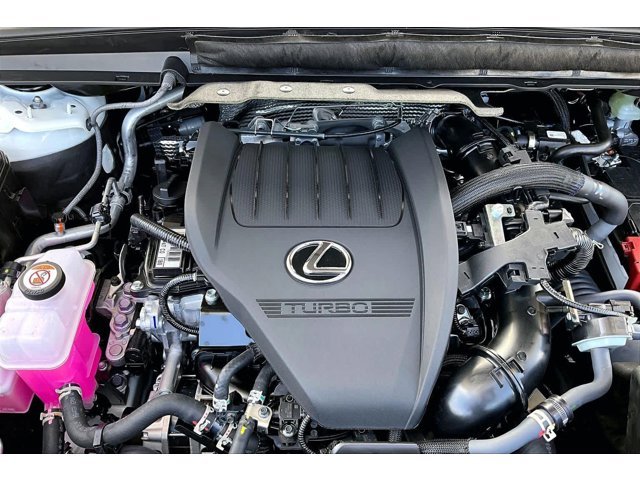 New 2026 Eminent White Pearl Lexus PREMIUM PLUS image 24