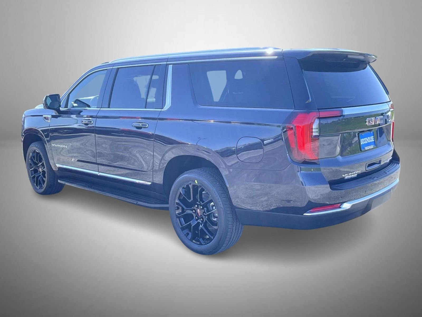 New 2026 Titanium Rush Metallic GMC Elevation image 7