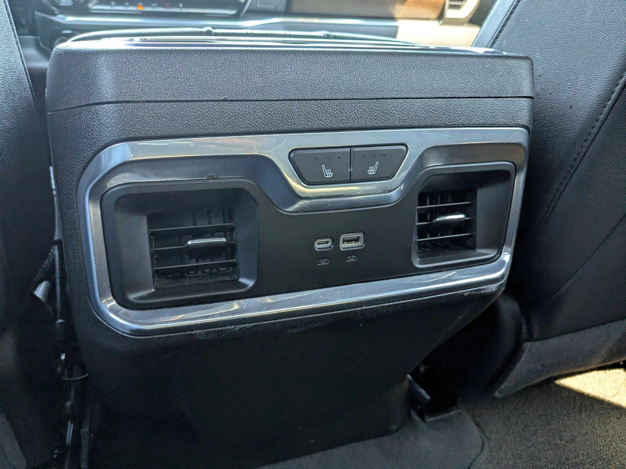 2024 Chevrolet Silverado 3500HD High Country - Photo 17