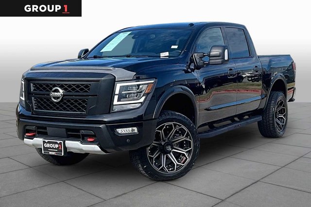 Pre-Owned 2021 Nissan Titan PRO-4X 4WD Crew Cab Pickup