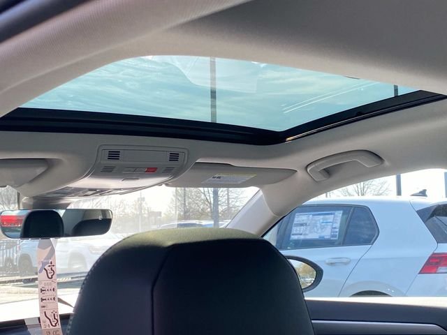 New 2026 Silver Volkswagen 1.5T SE image 10