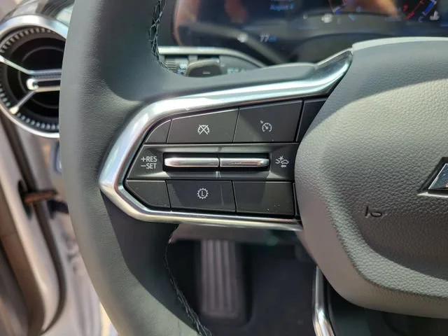 2026 Chevrolet Equinox LT - Photo 25