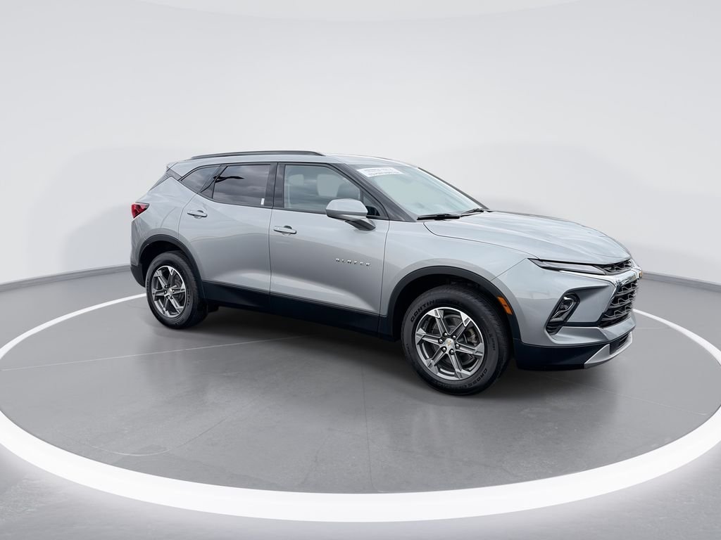 Used 2023 Gray Chevrolet LT image 2