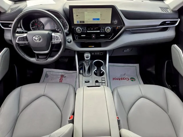 Used 2023 Beige Toyota XLE image 16