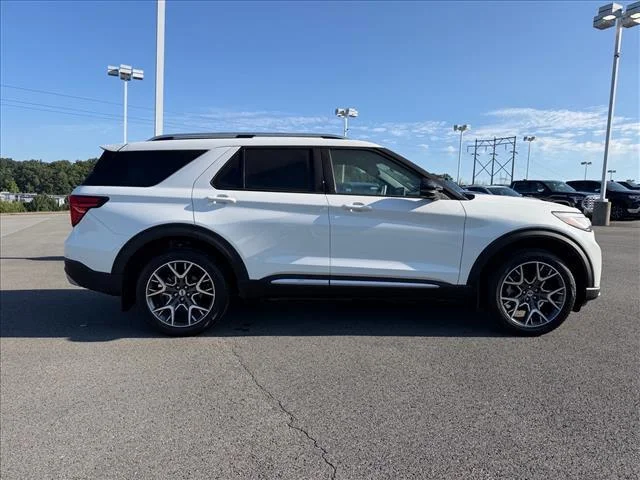 Used 2025 Star White Metallic Tri-Coat Ford Platinum image 6