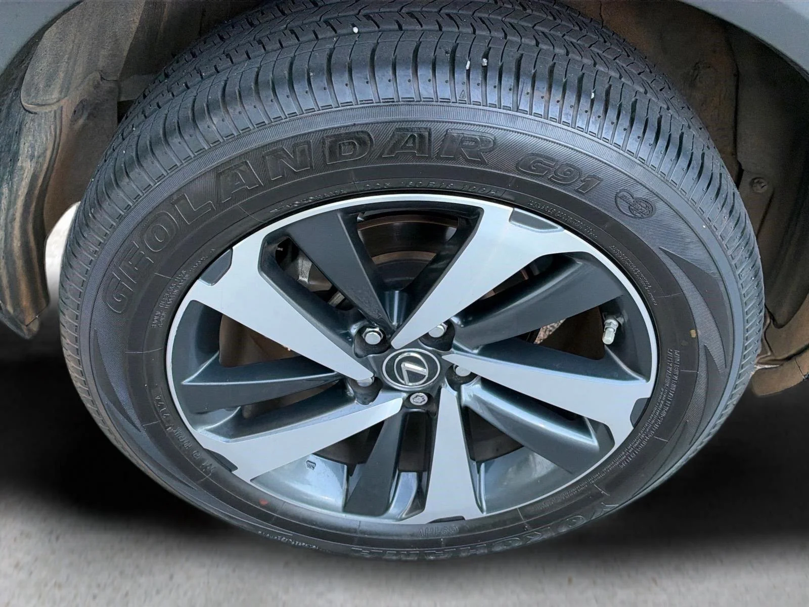 Used 2021  LEXUS  image 12